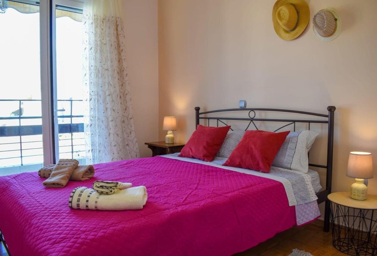 칼라마타 Cozy Flat On The Main Square, 10Min To The Sea 빌라 외부 사진